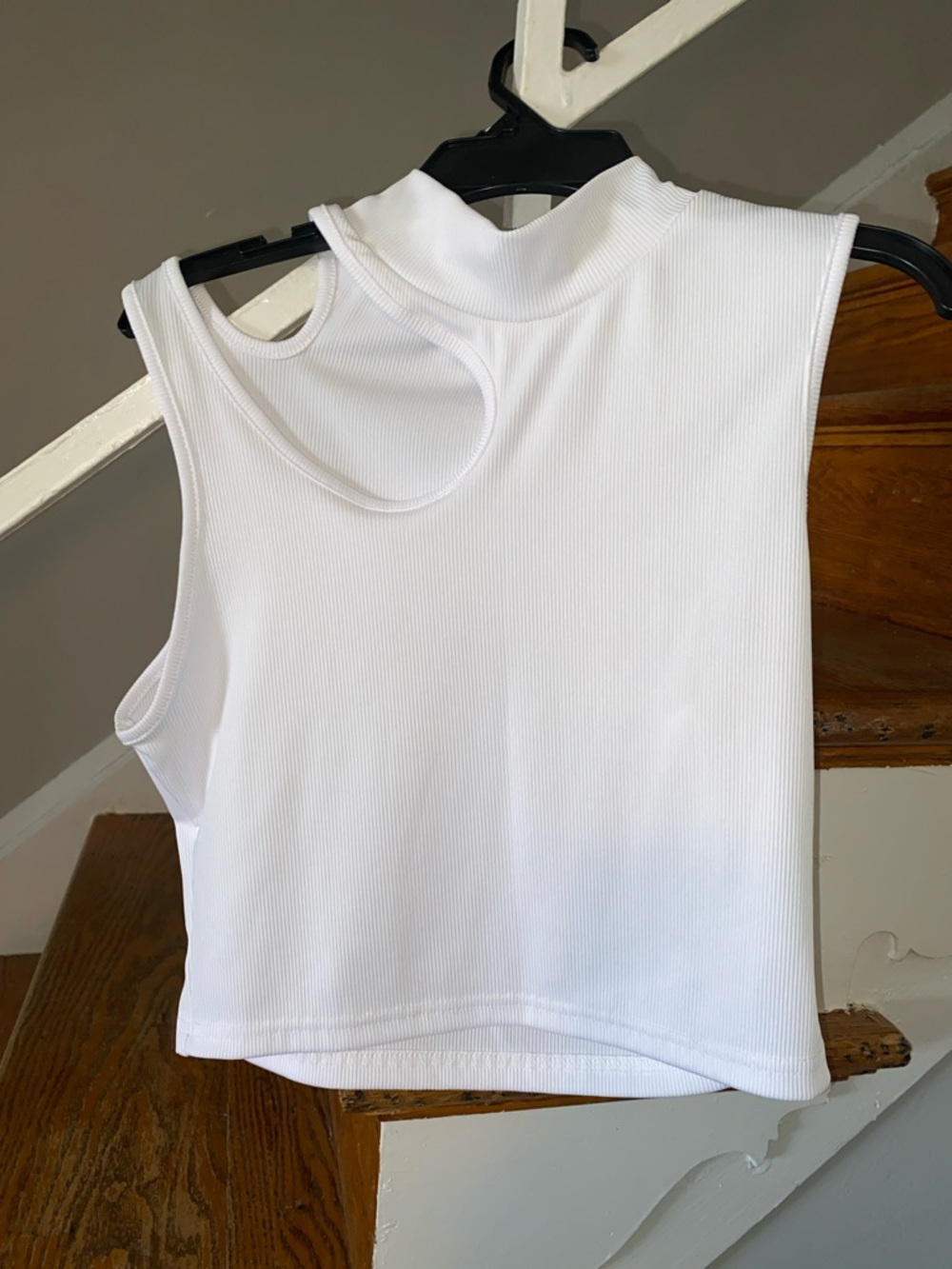 SHEIN White Ribbed Mock Neck Cutout Crop Top Size Large